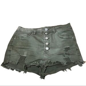 6 REFUGE army green short shorts Guc